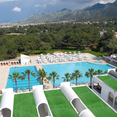 Uptown Bueyuek Anadolu Girne Hotel Exteriör bild