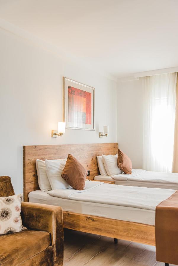 Uptown Bueyuek Anadolu Girne Hotel Exteriör bild