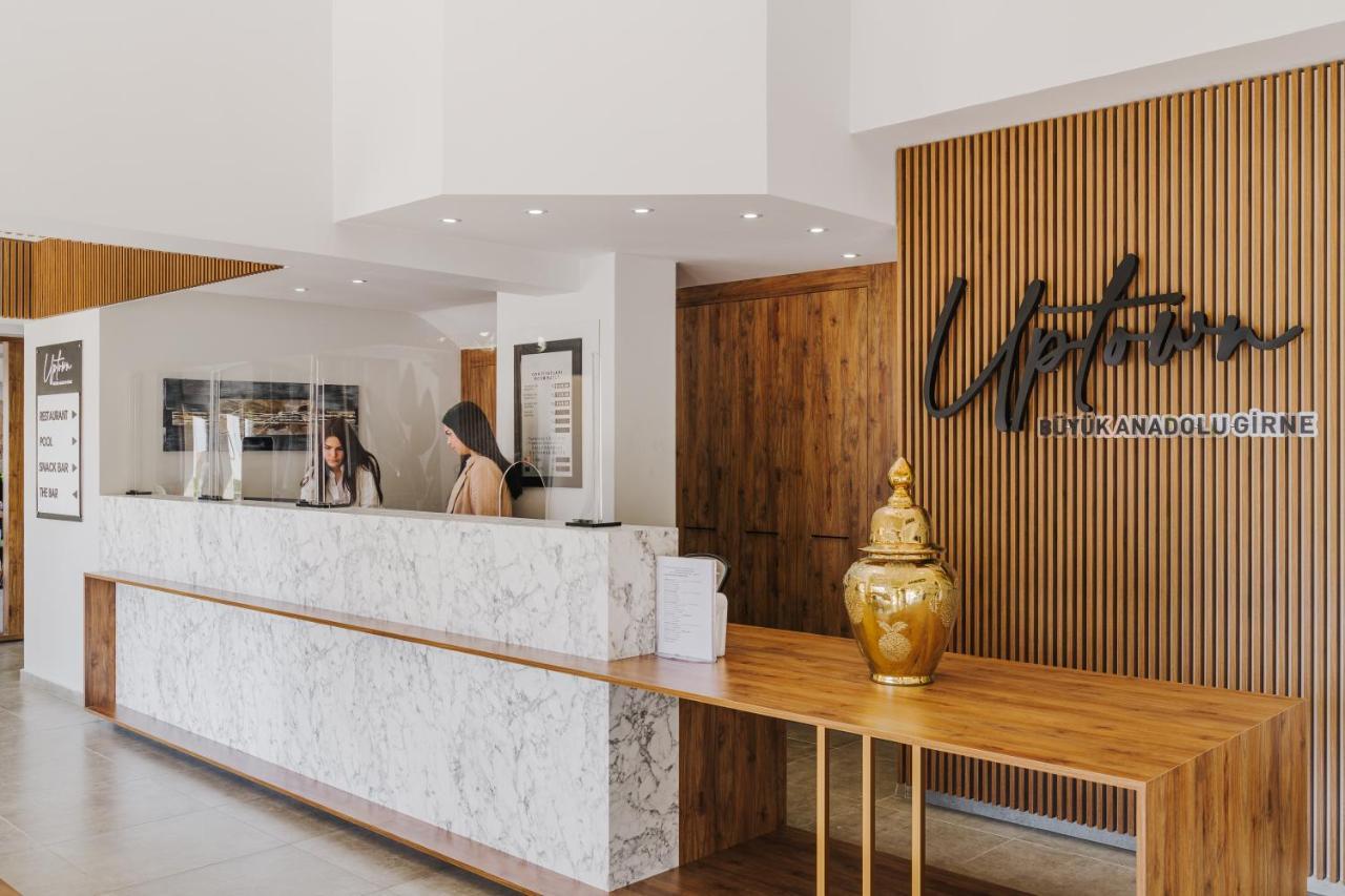 Uptown Bueyuek Anadolu Girne Hotel Exteriör bild
