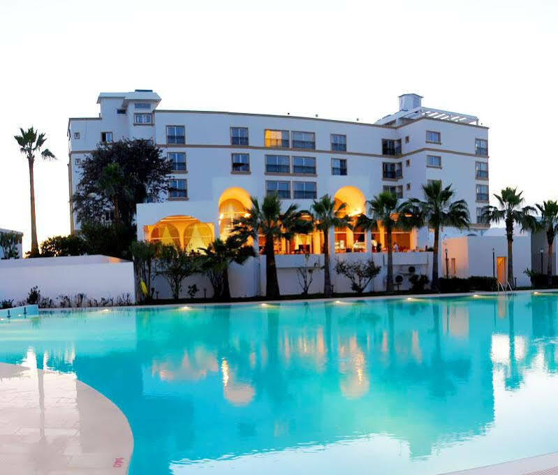 Uptown Bueyuek Anadolu Girne Hotel Exteriör bild